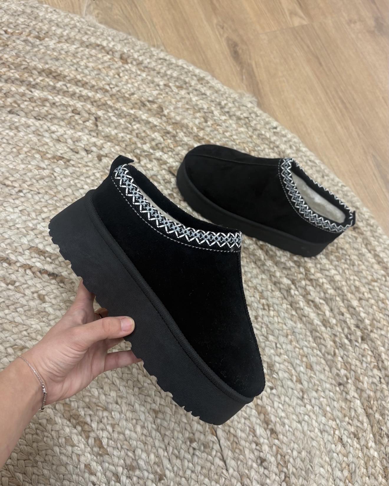 Mules noire tendance