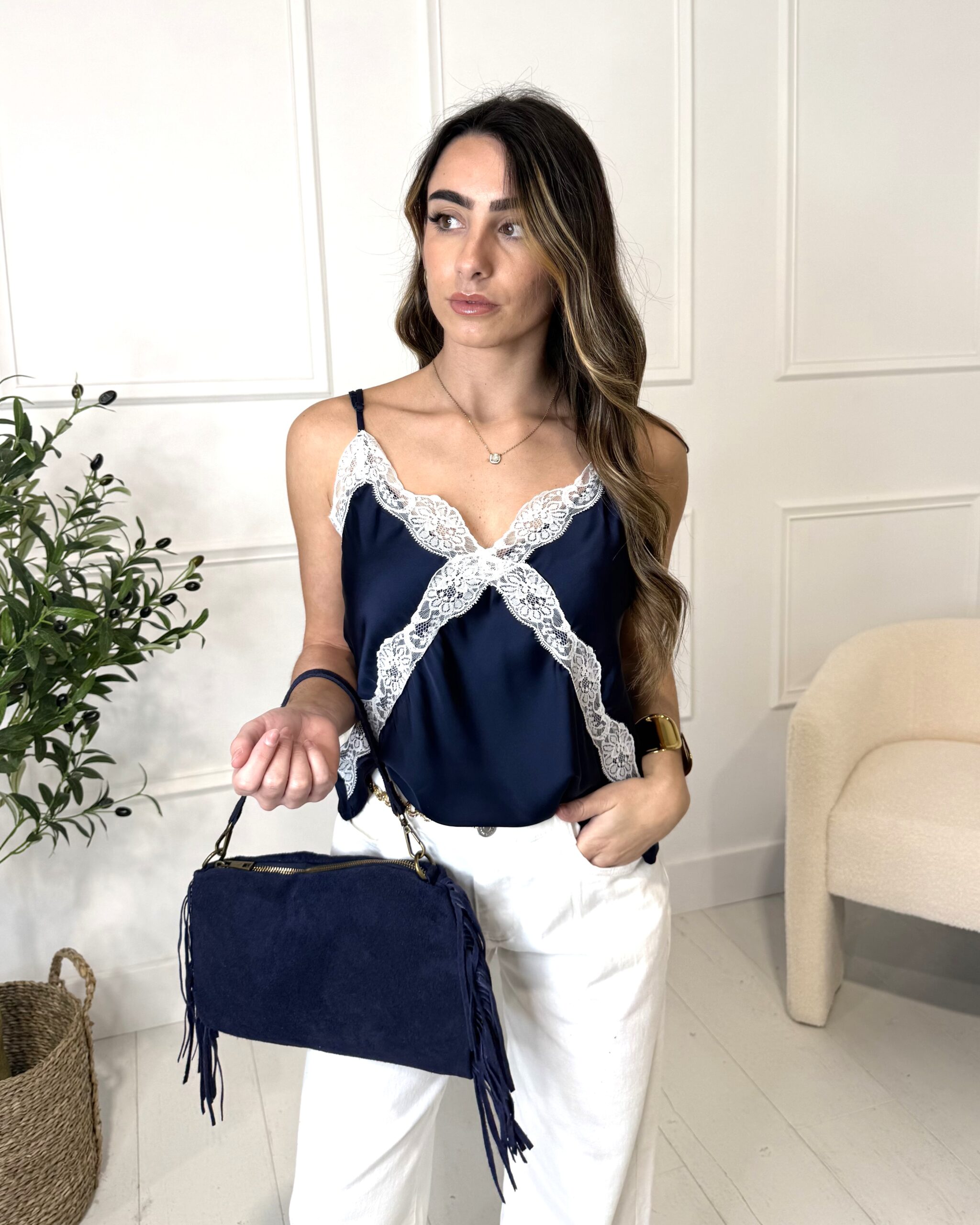 Top dentelle fines bretelles bleu blanc