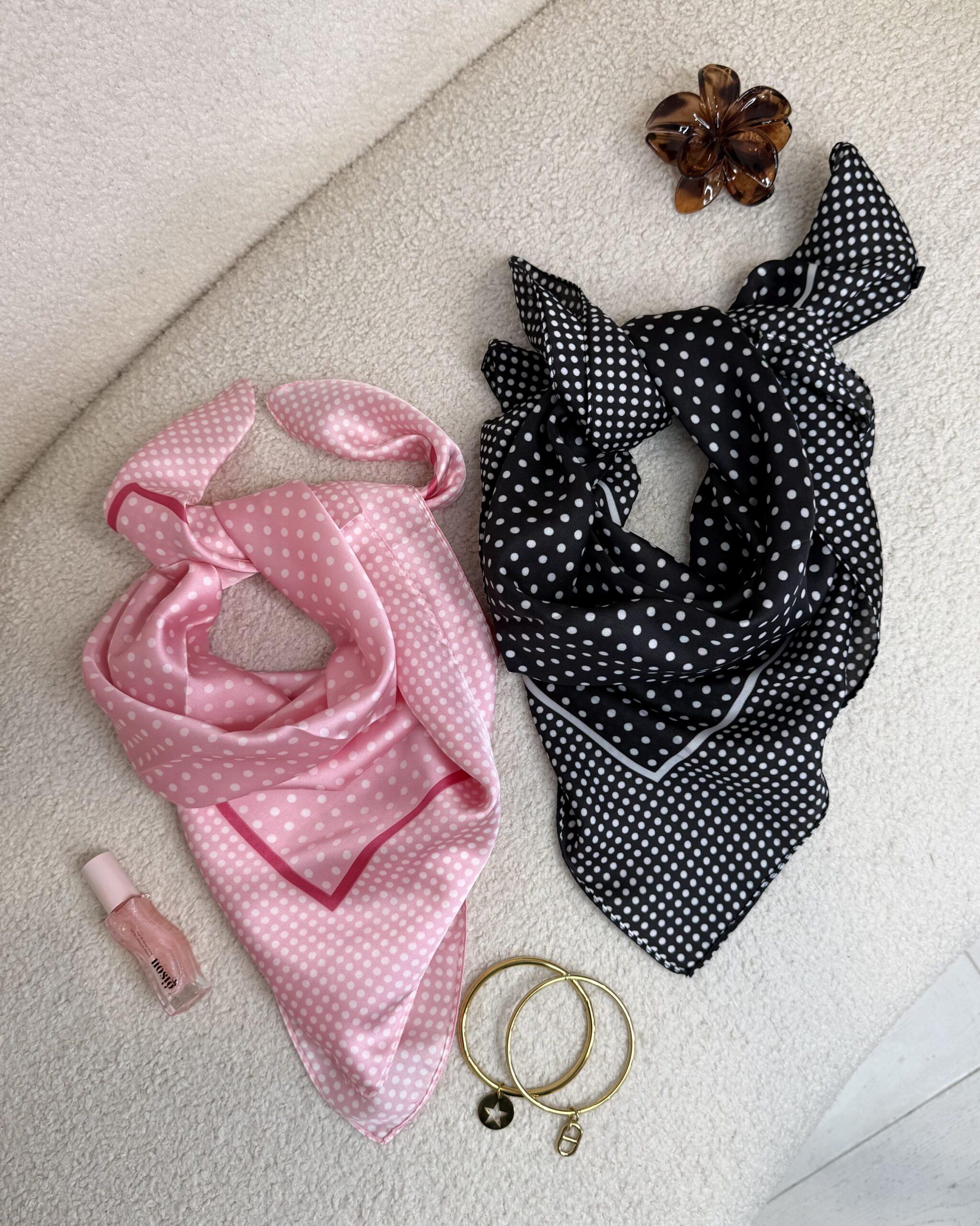 Foulard à pois tendance