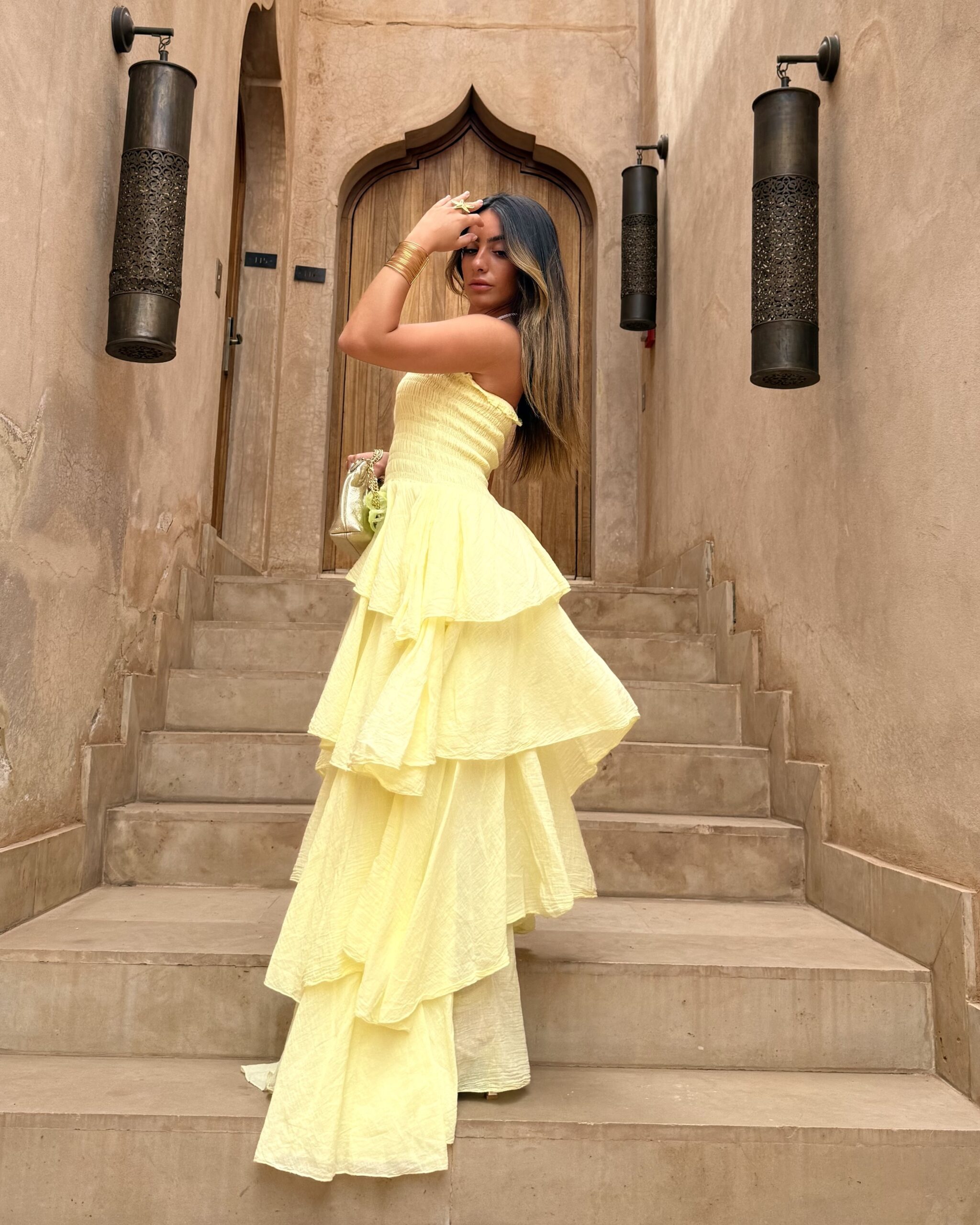 Robe à volants jaune