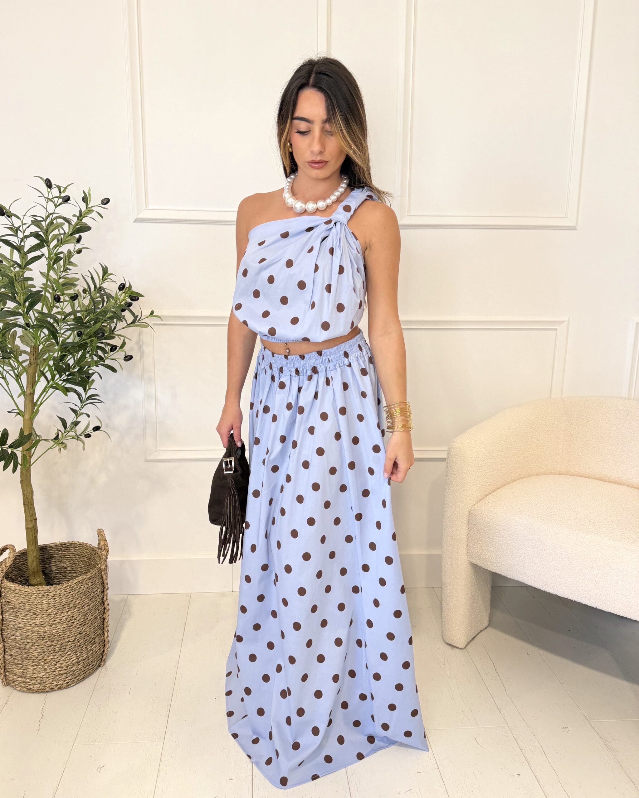 Ensemble motif pois femme