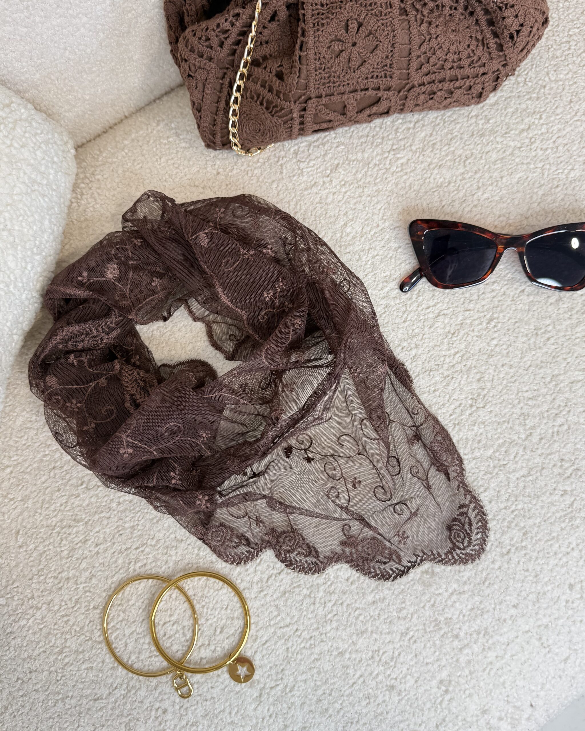 foulard dentelle marron