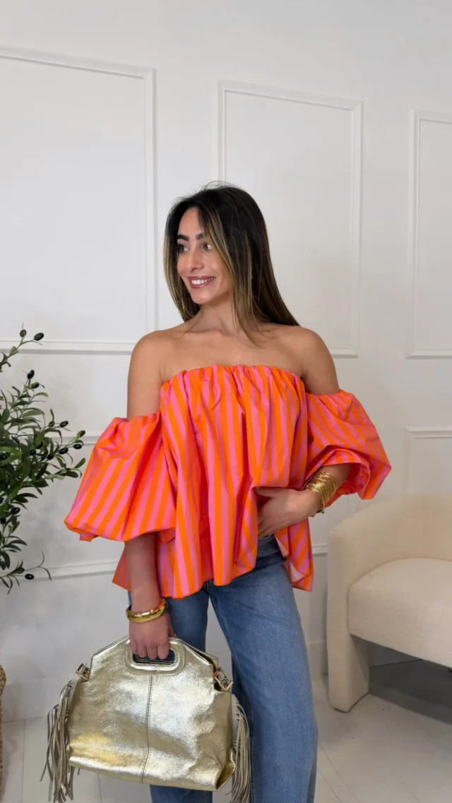 Notre top CANDY débarque en 4 coloris sur la boutique ! 🙈

Alors, ta couleur préférée ? 🌈

👉 Disponible sur notre site internet et en boutique (lien en bio)

#gyal #mode #topraye #eshopmode #fashionstyle